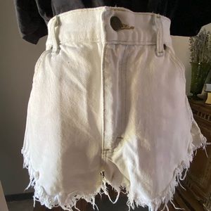 Vintage Lee High-Waisted Denim Shorts Size 10-12!